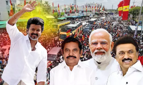 பாஜக, திமுகவை தாண்டி அதிமுகவையும் விமர்சிக்கும் விஜய் - காரணம் என்ன? பாஜக, திமுகவை தாண்டி அதிமுகவையும் விமர்சிக்கும் விஜய் - காரணம் என்ன?