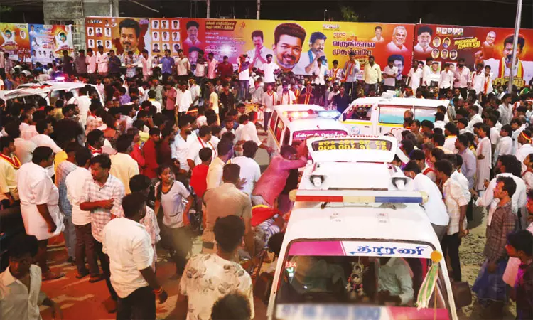 Tragedy as 39 people died in a stampede at Karur campaign rally.. Is there a chance to arrest Vijay? | கரூர் பிரசார கூட்ட நெரிசல் சிக்கி 39 பேர் பலியான சோகம்.. விஜய்யை கைது செய்ய வாய்ப்பு?