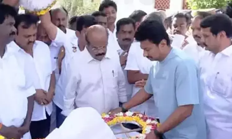 கரூர் கூட்ட நெரிசல்: உயிரிழந்தவர்களின் உடல்களுக்கு உதயநிதி ஸ்டாலின் நேரில் அஞ்சலி