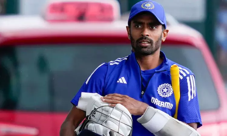 வெஸ்ட் இண்டீசுக்கு எதிரான டெஸ்ட்: அபிமன்யு ஈஸ்வரனுக்கு இடம் கிடைக்காததற்கு காரணம் அவரது தந்தைதான் - ஸ்ரீகாந்த் வெஸ்ட் இண்டீசுக்கு எதிரான டெஸ்ட்: அபிமன்யு ஈஸ்வரனுக்கு இடம் கிடைக்காததற்கு காரணம் அவரது தந்தைதான் - ஸ்ரீகாந்த்