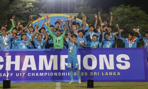 தெற்காசிய ஜூனியர் கால்பந்து: இந்திய அணி சாம்பியன் தெற்காசிய ஜூனியர் கால்பந்து: இந்திய அணி சாம்பியன்