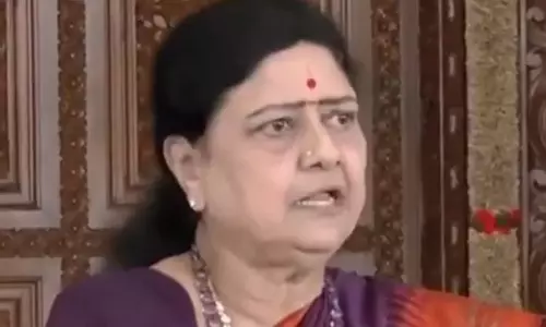 கரூர் கூட்ட நெரிசலுக்கு  போலீசாரின் மெத்தன போக்கே காரணம்: சசிகலா குற்றச்சாட்டு