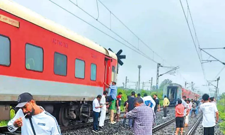 எக்ஸ்பிரஸ் ரெயிலில் 2 தடவை பெட்டிகள் கழன்று... ... இன்றைய முக்கிய செய்திகள்.. சில வரிகளில்.. 29-09-2025