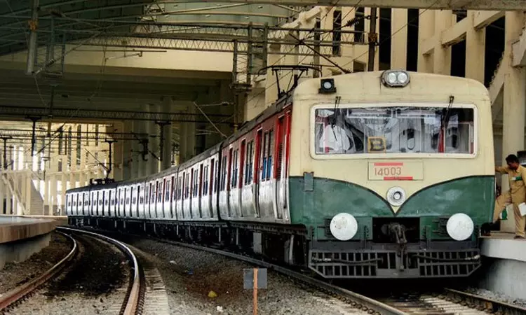 ஞாயிற்றுக்கிழமை அட்டவணைப்படி மின்சார ரெயில்கள் இயங்கும் ஞாயிற்றுக்கிழமை அட்டவணைப்படி மின்சார ரெயில்கள் இயங்கும்