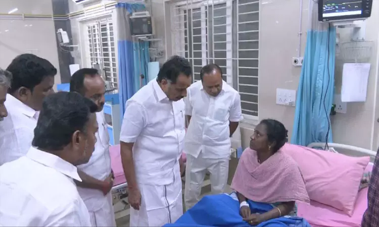 விஜய் பேச ஆரம்பித்தபோது கரண்ட் கட், செருப்பு வீச்சு, போலீஸ் தடியடி நடத்துகிறது  எம்.ஆர்.விஜயபாஸ்கர்