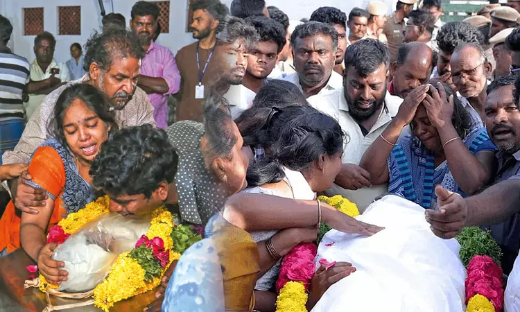 கரூர் துயரத்தில் இருந்து கற்றுக்கொள்ள வேண்டிய பாடம் என்ன...? - தீர்வுதான் என்ன...?