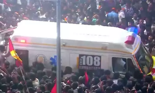 கரூர்  கூட்ட நெரிசலில் சிக்கி காயமடைந்த 51 பேர் வீடு திரும்பினர்