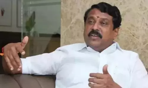 இளம்பெண் பாலியல் வன்கொடுமை: வேலியே பயிரை மேய்வதா? - நயினார் நாகேந்திரன் கண்டனம் இளம்பெண் பாலியல் வன்கொடுமை: வேலியே பயிரை மேய்வதா? - நயினார் நாகேந்திரன் கண்டனம்