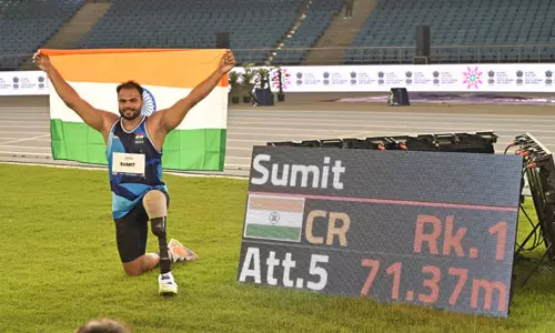 உலக பாரா தடகளம்:  தங்க பதக்கம் வென்று ஹாட்ரிக் சாதனை படைத்த சுமித் ஆன்டில்