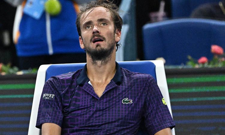 சீனா ஓபன் டென்னிஸ்: காயத்தால் அரையிறுதியில் விலகிய மெத்வதேவ்