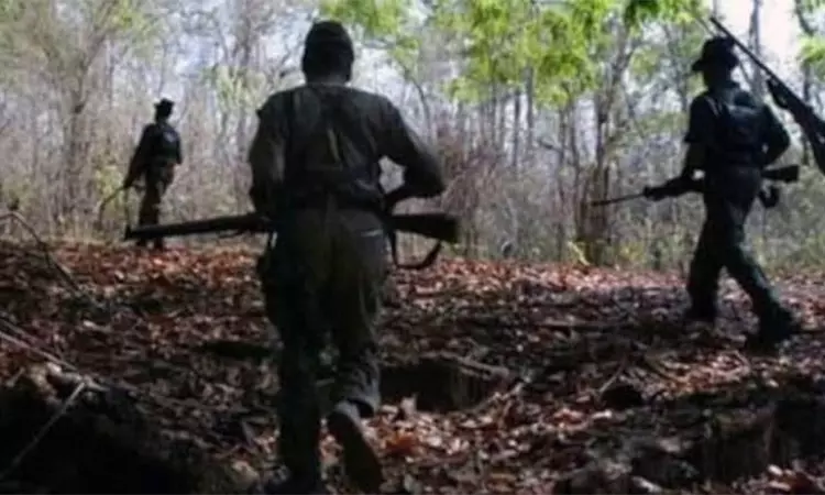 நக்சல் எதிர்ப்பு நடவடிக்கையின்போது பாம்பு கடித்து கோப்ரா பட்டாலியன் வீரர் உயிரிழப்பு நக்சல் எதிர்ப்பு நடவடிக்கையின்போது பாம்பு கடித்து கோப்ரா பட்டாலியன் வீரர் உயிரிழப்பு