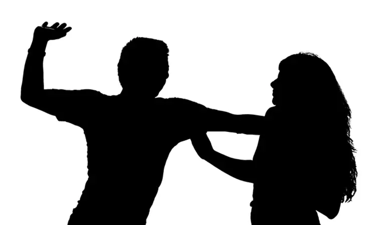 வீடு புகுந்து சிறுமி மீது கொடூர தாக்குதல்.. வாலிபர் செயலால் அதிர்ச்சி வீடு புகுந்து சிறுமி மீது கொடூர தாக்குதல்.. வாலிபர் செயலால் அதிர்ச்சி