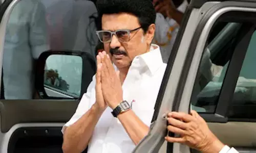நாளை ராமநாதபுரம் செல்கிறார் முதல்-அமைச்சர் மு.க.ஸ்டாலின்.. 2 நாட்கள் டிரோன்கள் பறக்க தடை நாளை ராமநாதபுரம் செல்கிறார் முதல்-அமைச்சர் மு.க.ஸ்டாலின்.. 2 நாட்கள் டிரோன்கள் பறக்க தடை