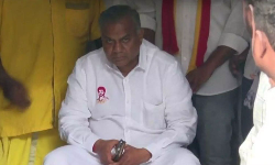 தவெக பொதுச்செயலாளர் ஆனந்த் எங்கே? -  போலீசார் தீவிர தேடுதல் வேட்டை