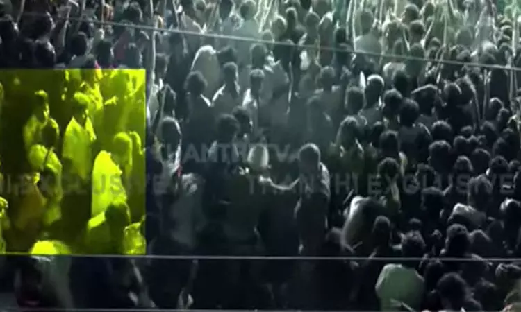 விஜயை நோக்கி செருப்பு வீசியது யார்? - EXCLUSIVE வீடியோ விஜயை நோக்கி செருப்பு வீசியது யார்? - EXCLUSIVE வீடியோ