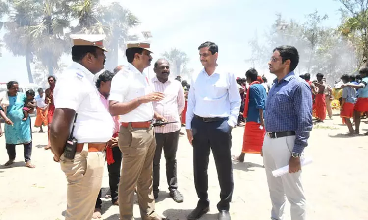 குலசேகரன்பட்டினத்தில் முத்தாரம்மன் கோவில் தசரா திருவிழா–கலெக்டர்ஆய்வு