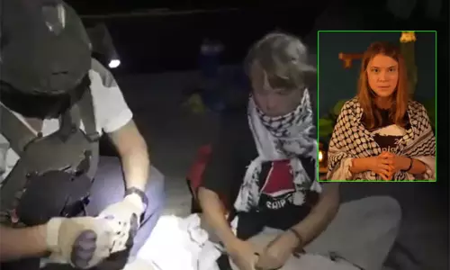 கடல் வழியாக காசாவிற்கு நிவாரண பொருட்கள் கொண்டு சென்ற கிரேட்டா தன்பெர்க் தடுத்து நிறுத்தம் கடல் வழியாக காசாவிற்கு நிவாரண பொருட்கள் கொண்டு சென்ற கிரேட்டா தன்பெர்க் தடுத்து நிறுத்தம்