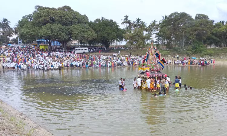 தாளவாடி அருகே ரங்கசாமி -மல்லிகார்ஜுனா கோவில் தெப்ப திருவிழா