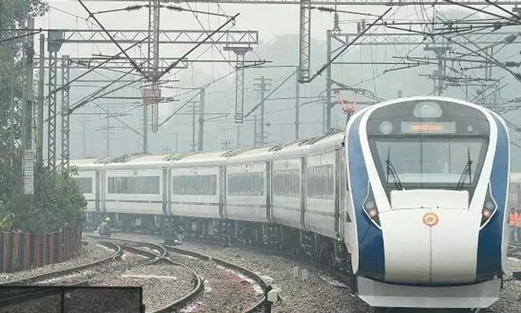 பீகார்: வந்தே பாரத் ரெயில் மோதி 4 பேர் பலி