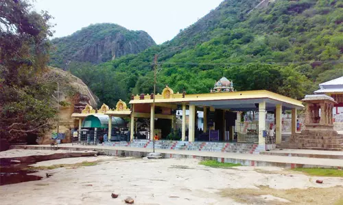 மும்மூர்த்திகளும் குழந்தைகளாக அவதரித்த திருத்தலம்