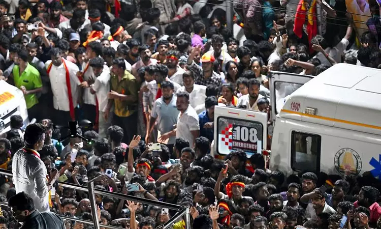 கரூர் கூட்ட நெரிசல்: ஆம்புலன்ஸ் ஓட்டுநர்களிடம்... ... இன்றைய முக்கிய செய்திகள்.. சில வரிகளில்.. 04-10-2025