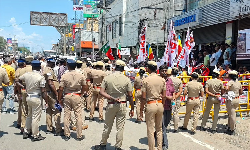 டாஸ்மாக் கடைகளை மூட வேண்டும் பொதுமக்கள் ஆர்ப்பாட்டம்