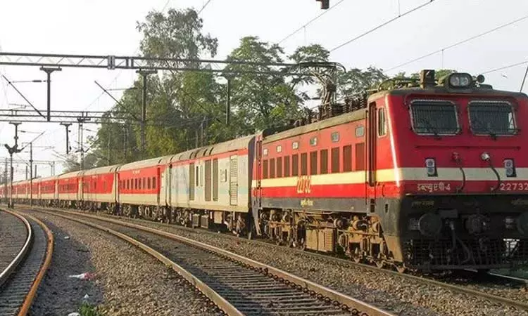 திருப்பூர்  திருச்சி ரெயில் சேவையில் மாற்றம்