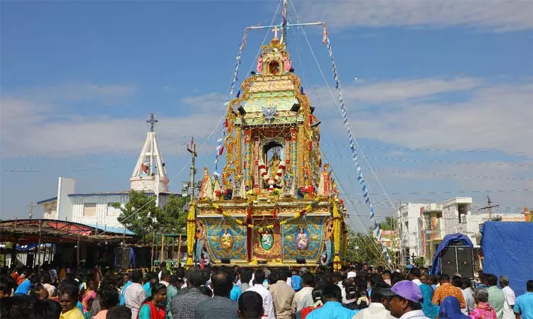 புன்னக்காயல் மாதா கோவில் தேர் பவனி புன்னக்காயல் மாதா கோவில் தேர் பவனி