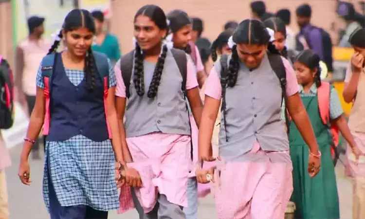 காலாண்டு விடுமுறை முடிந்து பள்ளிகள் நாளை திறப்பு