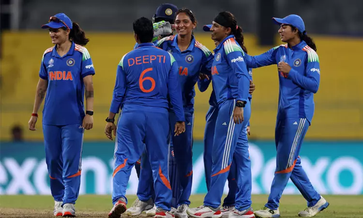 பெண்கள் உலகக்கோப்பை கிரிக்கெட்; 88 ரன்கள் வித்தியாசத்தில் பாகிஸ்தானை வீழ்த்தி இந்தியா அசத்தல் வெற்றி