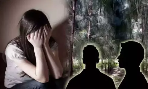 வனப்பகுதிக்குள் அழைத்துச்சென்று 15 வயது சிறுமி பாலியல் பலாத்காரம்: தந்தையின் நண்பருக்கு வலைவீச்சு