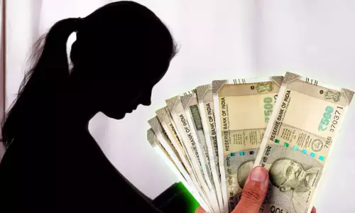 குறைந்த முதலீட்டில் அதிக லாபம் பெறலாம் என கூறி இளம்பெண்ணிடம் ரூ.11 லட்சம் மோசடி