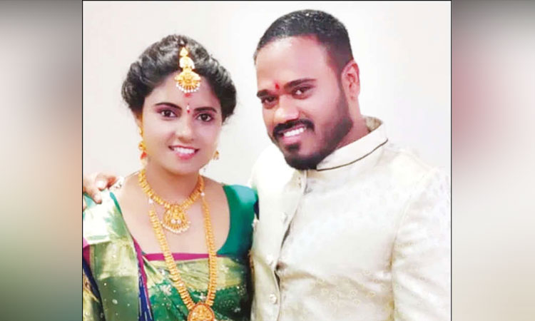 வரதட்சணை கொடுமையால் பெண் தூக்குப்போட்டு தற்கொலை