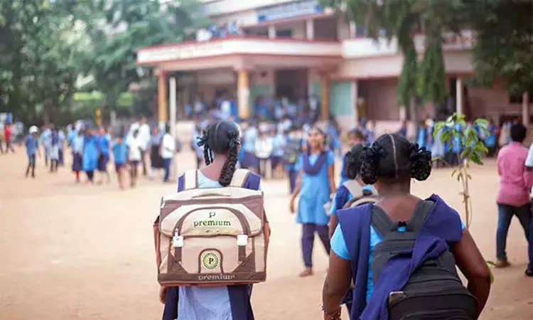 பள்ளி வாயிலாக ஆர்.டி.இ  மாணவர் சேர்க்கைக்கு விண்ணப்பிக்கலாம்