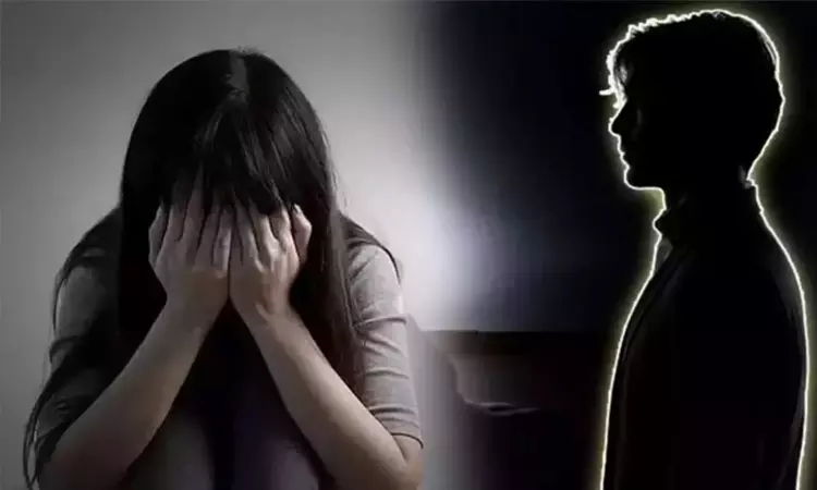 ஆசைவார்த்தைக்கூறி சிறுமியை கர்ப்பமாக்கிய வாலிபர்