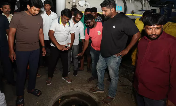 சென்னையில் மழைநீர் வடிகால் பணிகள்: உதயநிதி ஸ்டாலின் ஆய்வு சென்னையில் மழைநீர் வடிகால் பணிகள்: உதயநிதி ஸ்டாலின் ஆய்வு