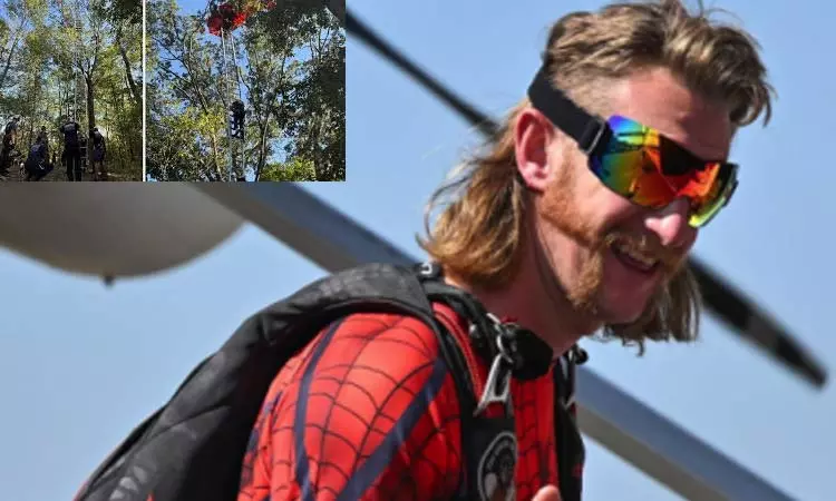 பாராசூட் இன்றி விமானத்தில் இருந்து கீழே குதித்த ஸ்கை டைவிங் பயிற்சியாளர் பலி