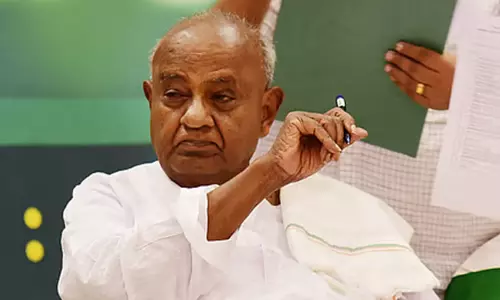 முன்னாள் பிரதமர் எச்.டி. தேவகவுடா உடல்நல குறைவால் மருத்துவமனையில் அனுமதி