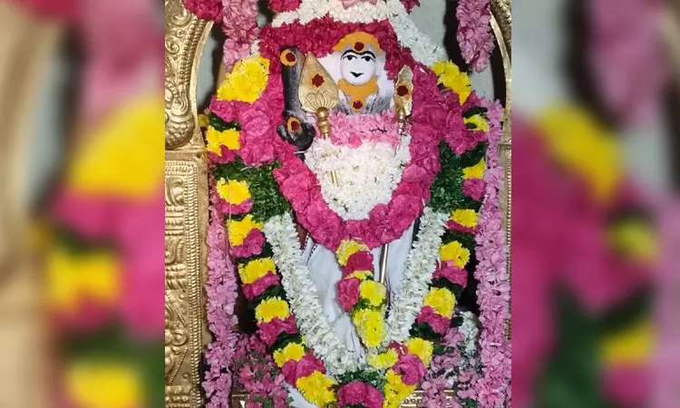 வேலாயுதம்பாளையம்: முருகன் கோவில்களில் சிறப்பு வழிபாடு வேலாயுதம்பாளையம்: முருகன் கோவில்களில் சிறப்பு வழிபாடு