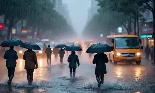 காற்றழுத்த தாழ்வு மண்டலமாக வலுக்குறைந்த ‘சக்தி புயல்.. தமிழகத்தில் இன்று மழைக்கு வாய்ப்பு காற்றழுத்த தாழ்வு மண்டலமாக வலுக்குறைந்த ‘சக்தி புயல்.. தமிழகத்தில் இன்று மழைக்கு வாய்ப்பு