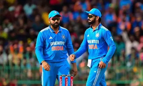 கோலி, ரோகித் சர்மாவை ஆஸ்திரேலிய தொடருக்கு எப்படி தேர்வு செய்தார்கள்? முன்னாள் கேப்டன் கோலி, ரோகித் சர்மாவை ஆஸ்திரேலிய தொடருக்கு எப்படி தேர்வு செய்தார்கள்? முன்னாள் கேப்டன்