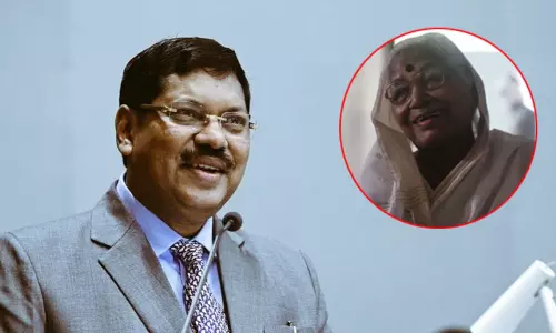 காலணி வீசிய விவகாரம்; சுப்ரீம் கோர்ட்டு தலைமை நீதிபதி கவாய் குடும்பத்தினர் கூறியது என்ன?