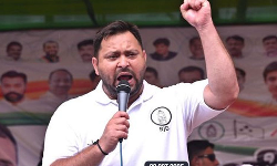 பீகாரில் குடும்பத்தில் ஒருவருக்கு அரசு வேலை -  தேஜஸ்வி யாதவ் வாக்குறுதி