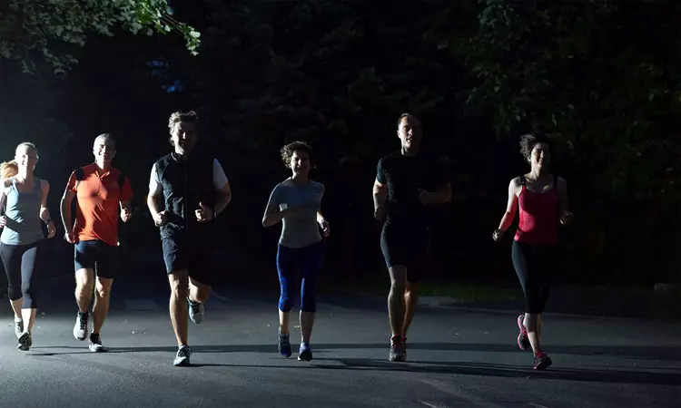 எளிதில் ஜீரணம்... நல்ல தூக்கம்... இரவில் ஜாக்கிங் செய்தால் இவ்வளவு நன்மைகளா...?