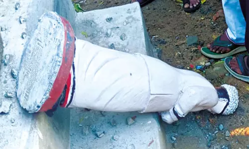 மதுரையில் எம்.ஜி.ஆர். சிலையை சேதப்படுத்தியவர் கைது