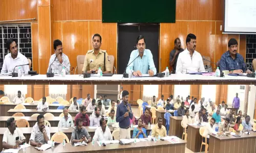 திருச்செந்தூர் கந்தசஷ்டி திருவிழா முன்னேற்பாடு பணிகள்: கலெக்டர் தலைமையில் ஆலோசனைக் கூட்டம்