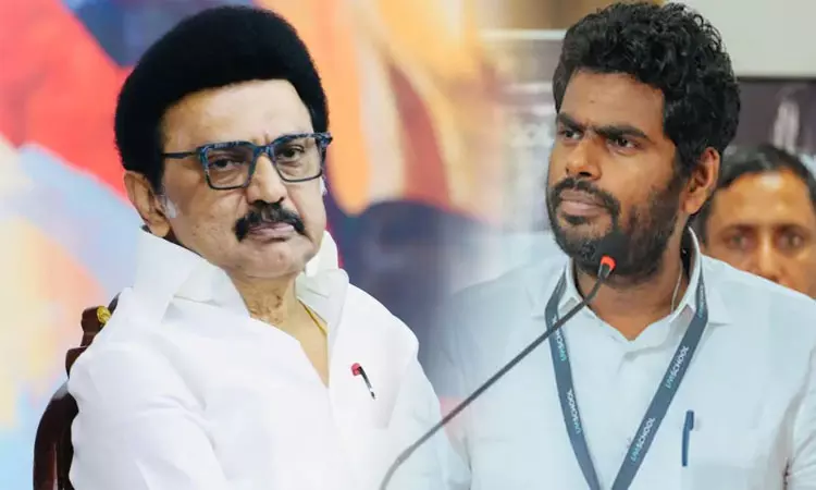 ஒரே விமானத்தில் பயணம்: முதல்-அமைச்சர் மு.க.ஸ்டாலினுடன் அண்ணாமலை திடீர் சந்திப்பு ஒரே விமானத்தில் பயணம்: முதல்-அமைச்சர் மு.க.ஸ்டாலினுடன் அண்ணாமலை திடீர் சந்திப்பு