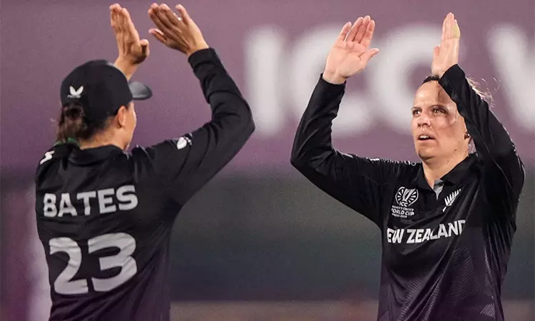 மகளிர் உலகக்கோப்பை: வங்காளதேசத்தை 100 ரன்கள் வித்தியாசத்தில் வீழ்த்தி நியூசிலாந்து அணி அபார வெற்றி