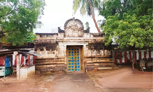 சனி தோஷம், ராகு தோஷம் நீங்க இந்த தலத்தின் இறைவனை வழிபடுங்கள்..!