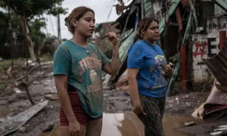 மெக்சிகோவில் கனமழை, வெள்ளம், நிலச்சரிவில் 41 பேர் பலி